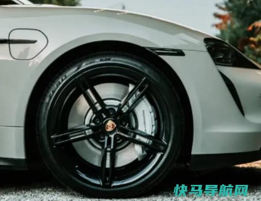 轮胎不同品牌有影响吗？轮胎被石子扎了个口子处理