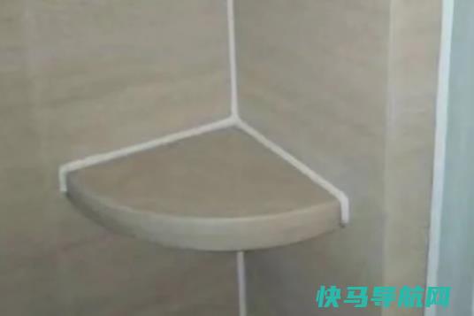 浅灰色瓷砖用颜色的美缝剂好看？美缝剂是材料做的