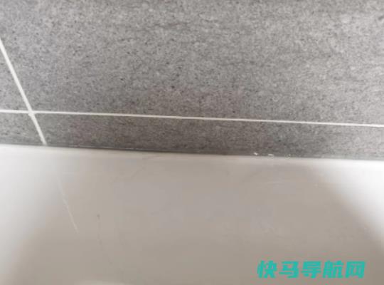 浅灰色瓷砖用颜色的美缝剂好看？美缝剂是材料做的